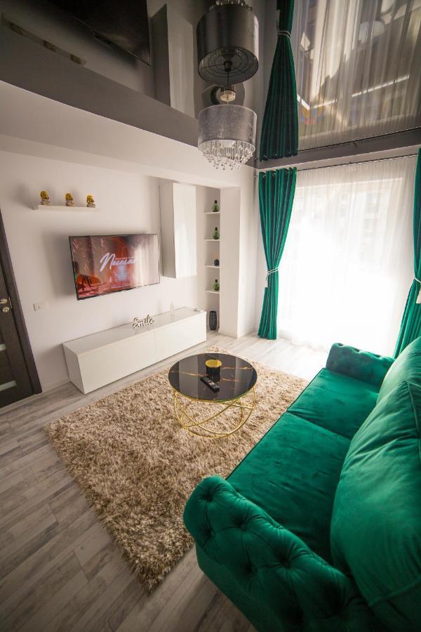 Toto'S Apartment Constanta Exterior photo